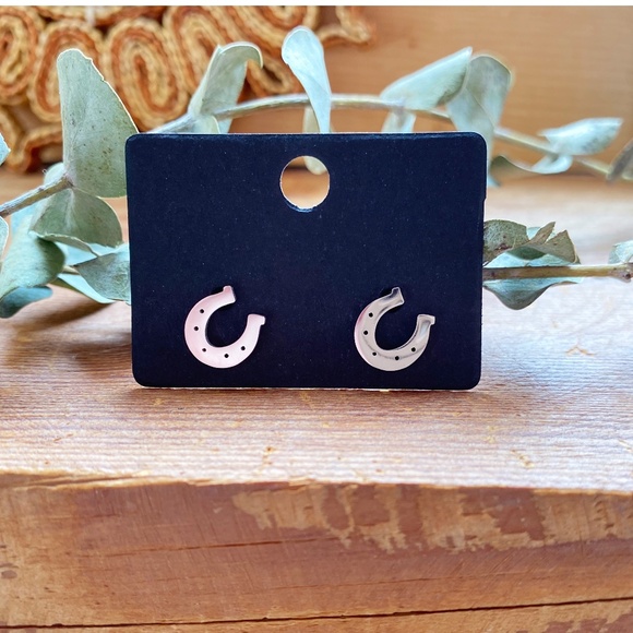 Jewelry - NEW Dainty Horse Shoe stud Earrings Western Silver color - Boutique